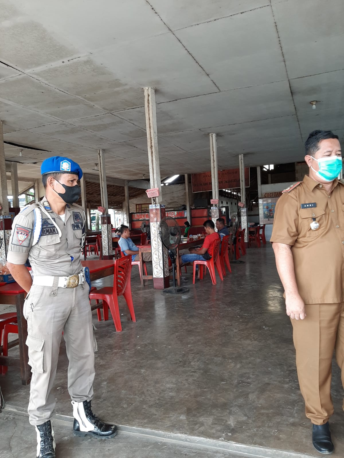 UJI PETIK RUMAH MAKAN MAGELANG